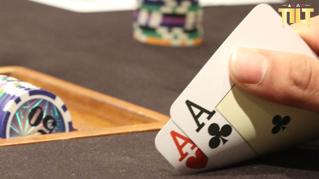 Poker club and poker tournaments, card games, bangalore, Indiranagar, Poker club